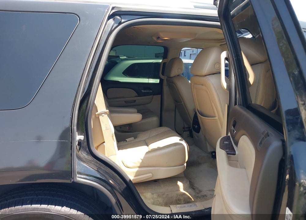 2007 GMC YUKON DENALI VIN: 1GKFK63867J151815