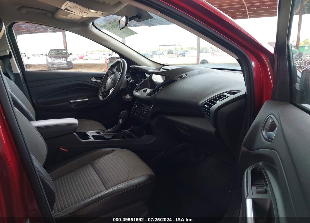 2018 FORD ESCAPE SE VIN: 1FMCU9GD2JUA84570