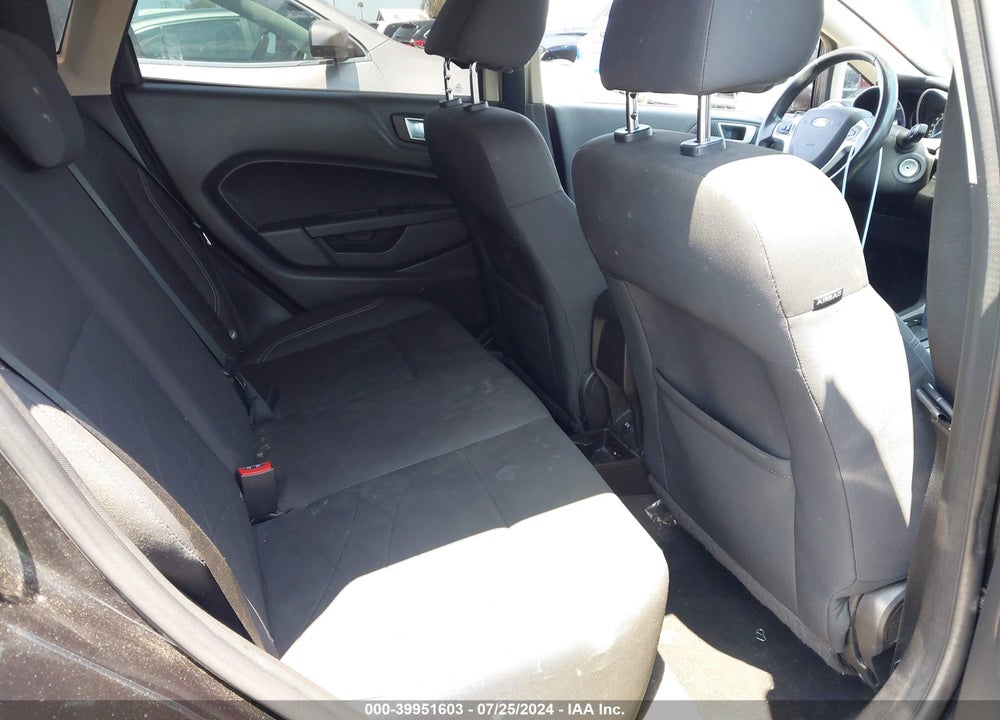2015 FORD FIESTA SE VIN: 3FADP4EJ8FM211089