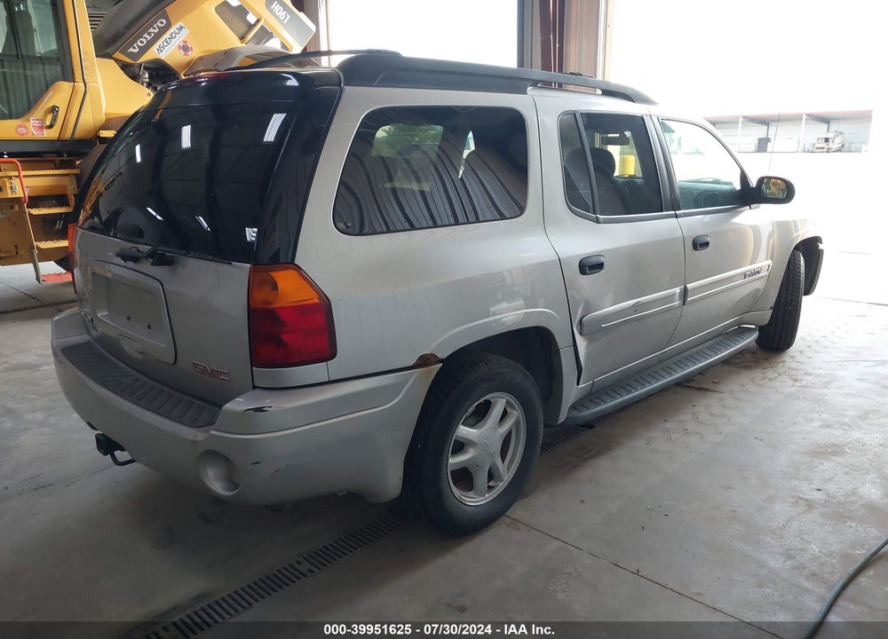 2005 GMC ENVOY XL SLE VIN: 1GKET16S956109366