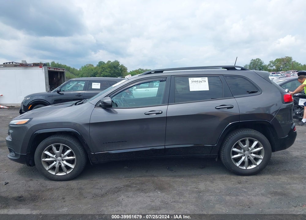 2018 JEEP CHEROKEE LATITUDE TECH CONNECT 4X4 VIN: 1C4PJMCB3JD599549