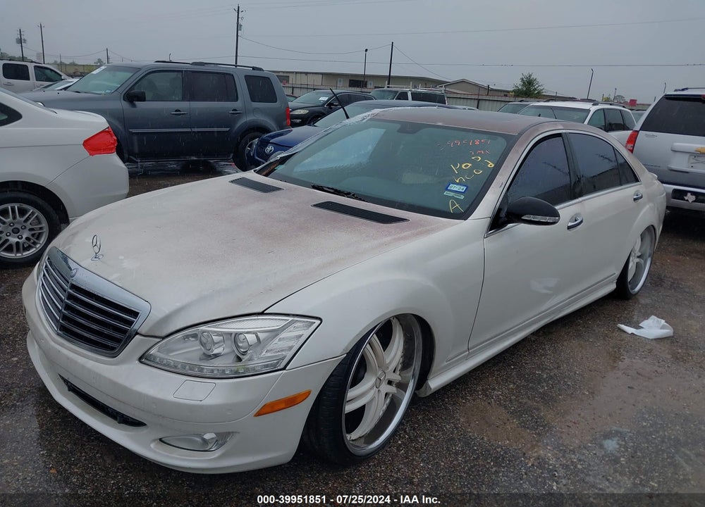 2007 MERCEDES-BENZ S 550 VIN: WDDNG71X87A115736