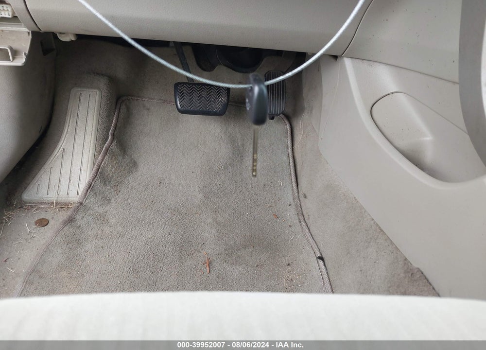 2010 TOYOTA COROLLA LE VIN: 1NXBU4EE0AZ250398