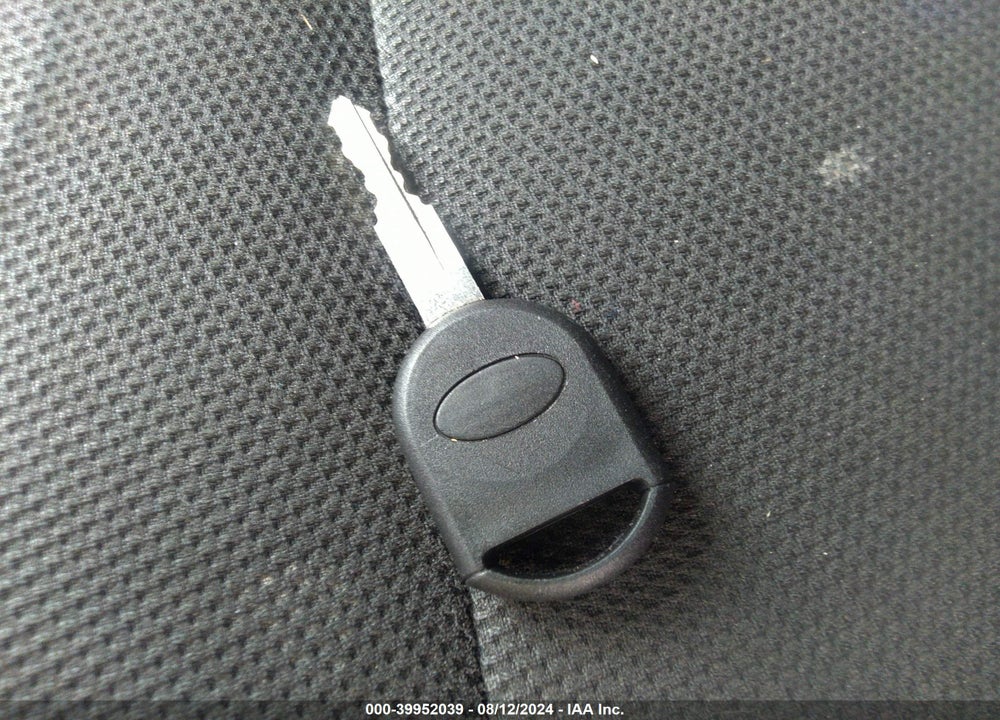 2009 FORD ESCAPE XLT VIN: 1FMCU03799KB34447