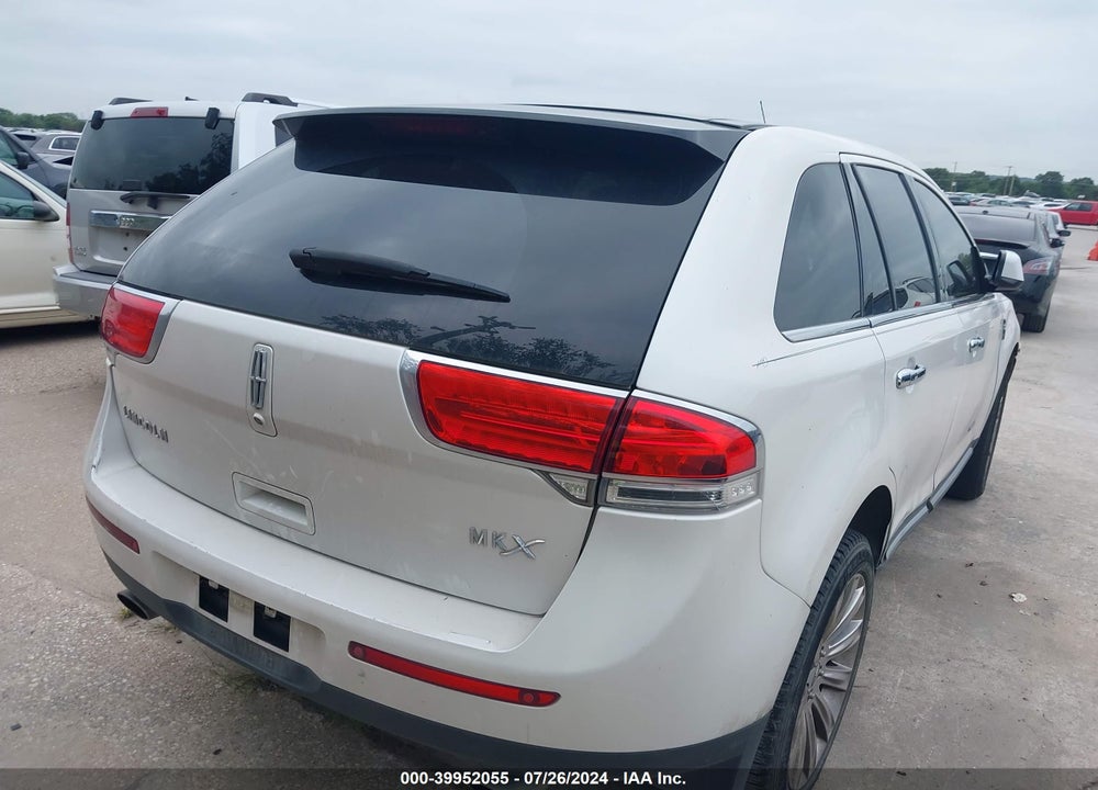 2011 LINCOLN MKX VIN: 2LMDJ6JK3BBJ11001