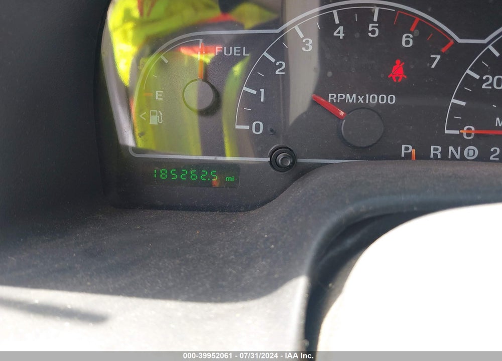 2000 FORD WINDSTAR LX VIN: 2FMZA5141YBB64740