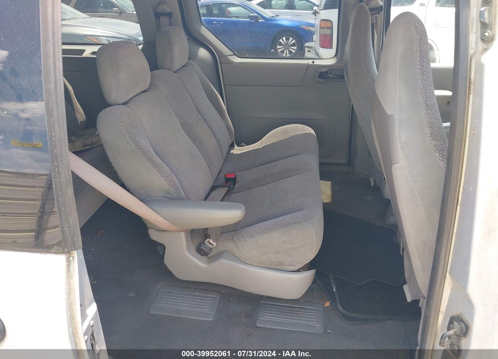 2000 FORD WINDSTAR LX VIN: 2FMZA5141YBB64740