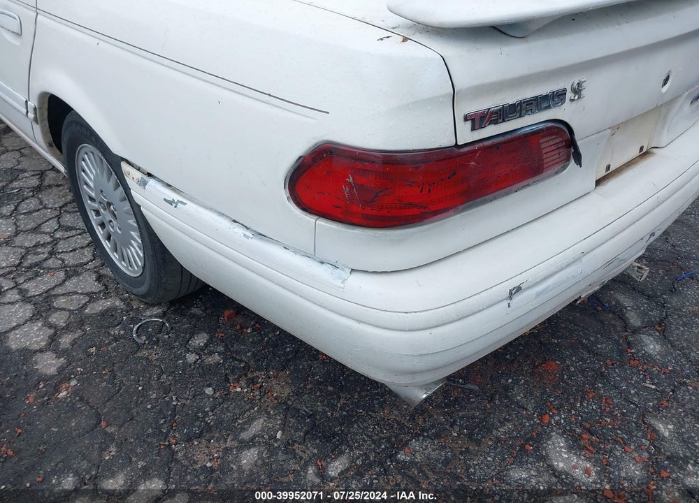 1994 FORD TAURUS GL VIN: 1FALP52U0RA131383