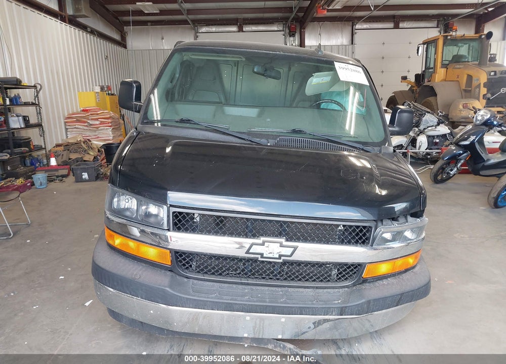 2017 CHEVROLET EXPRESS 2500 VIN: 1GCWGAFF7H1140527