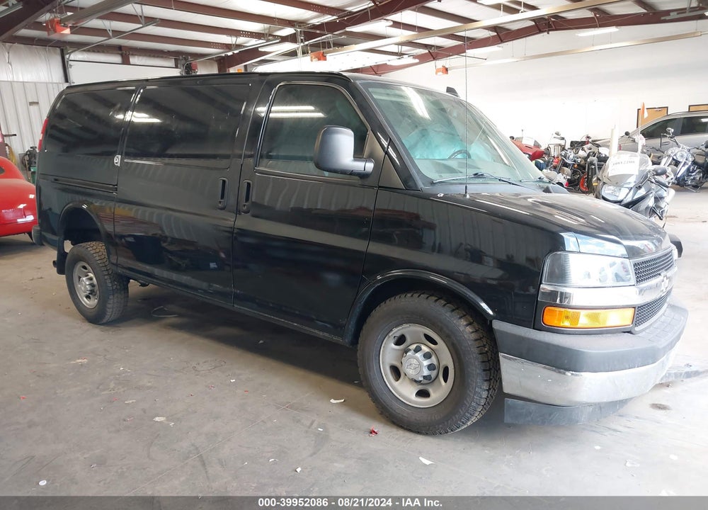 2017 CHEVROLET EXPRESS 2500 VIN: 1GCWGAFF7H1140527
