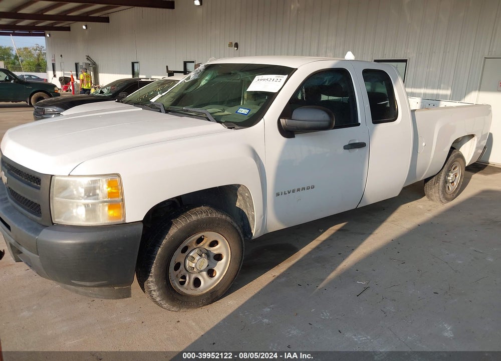 2011 CHEVROLET SILVERADO 1500 WORK TRUCK VIN: 1GCRCPE06BZ330952