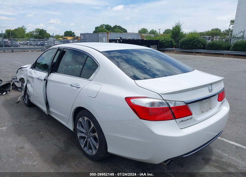 2015 HONDA ACCORD SPORT VIN: 1HGCR2F52FA215224