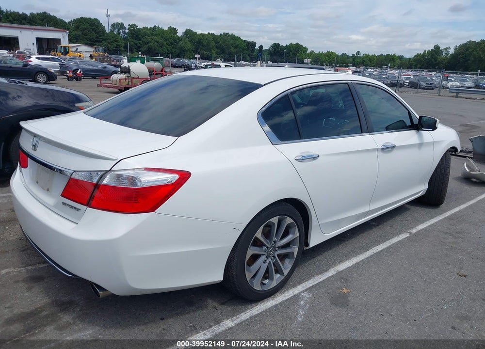 2015 HONDA ACCORD SPORT VIN: 1HGCR2F52FA215224
