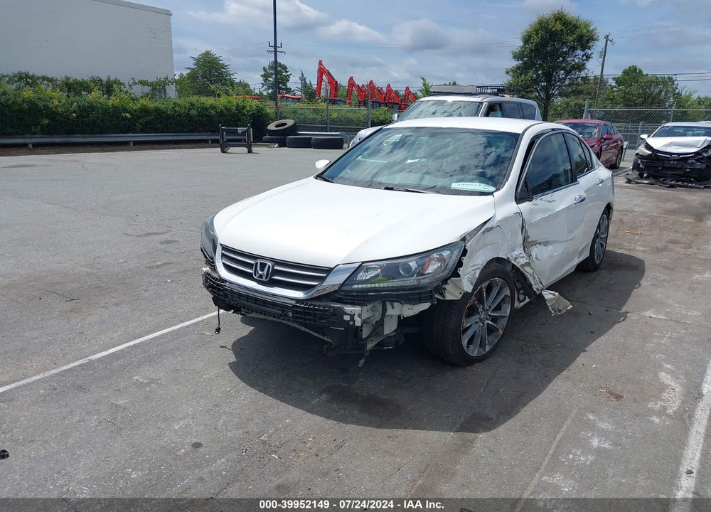 2015 HONDA ACCORD SPORT VIN: 1HGCR2F52FA215224