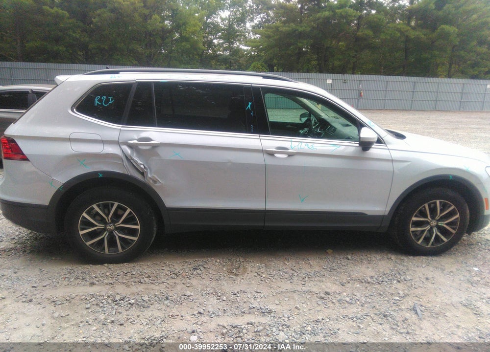 2019 VOLKSWAGEN TIGUAN 2.0T SE/2.0T SEL/2.0T SEL R-LINE/2.0T SEL R-LINE BLACK VIN: 3VV2B7AX1KM025269