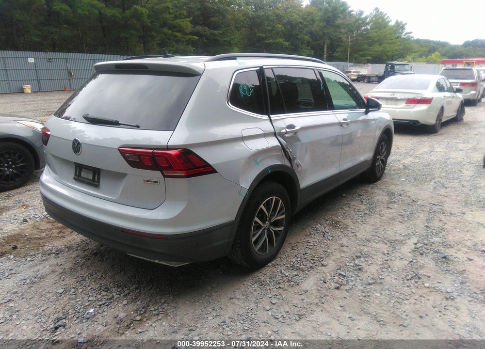 2019 VOLKSWAGEN TIGUAN 2.0T SE/2.0T SEL/2.0T SEL R-LINE/2.0T SEL R-LINE BLACK VIN: 3VV2B7AX1KM025269