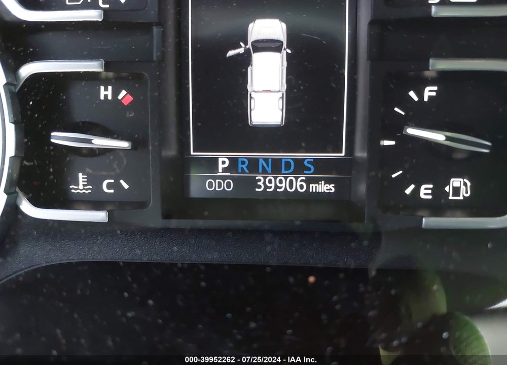 2018 TOYOTA TUNDRA SR5 5.7L V8 VIN: 5TFDW5F11JX769323