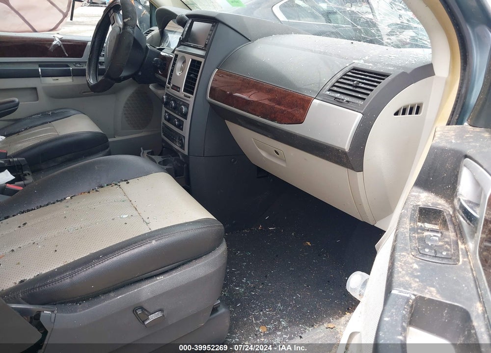 2010 CHRYSLER TOWN & COUNTRY TOURING PLUS VIN: 2A4RR8D18AR380964