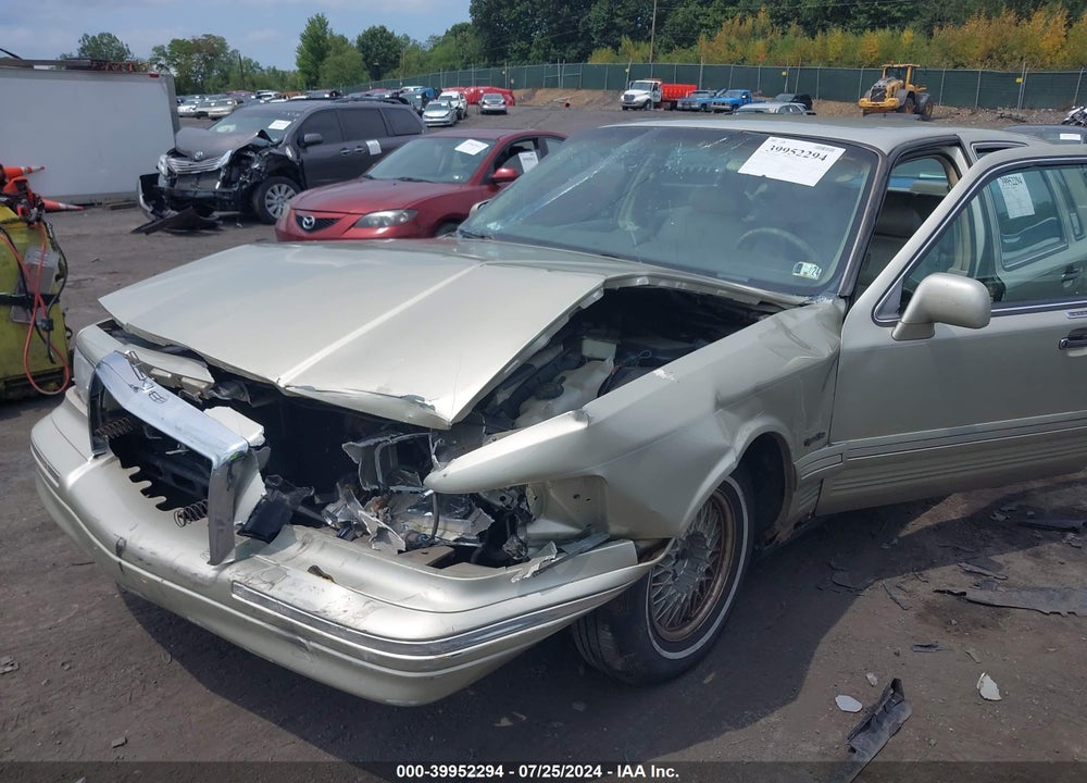 1997 LINCOLN TOWN CAR SIGNATURE VIN: 1LNLM82W8VY692305