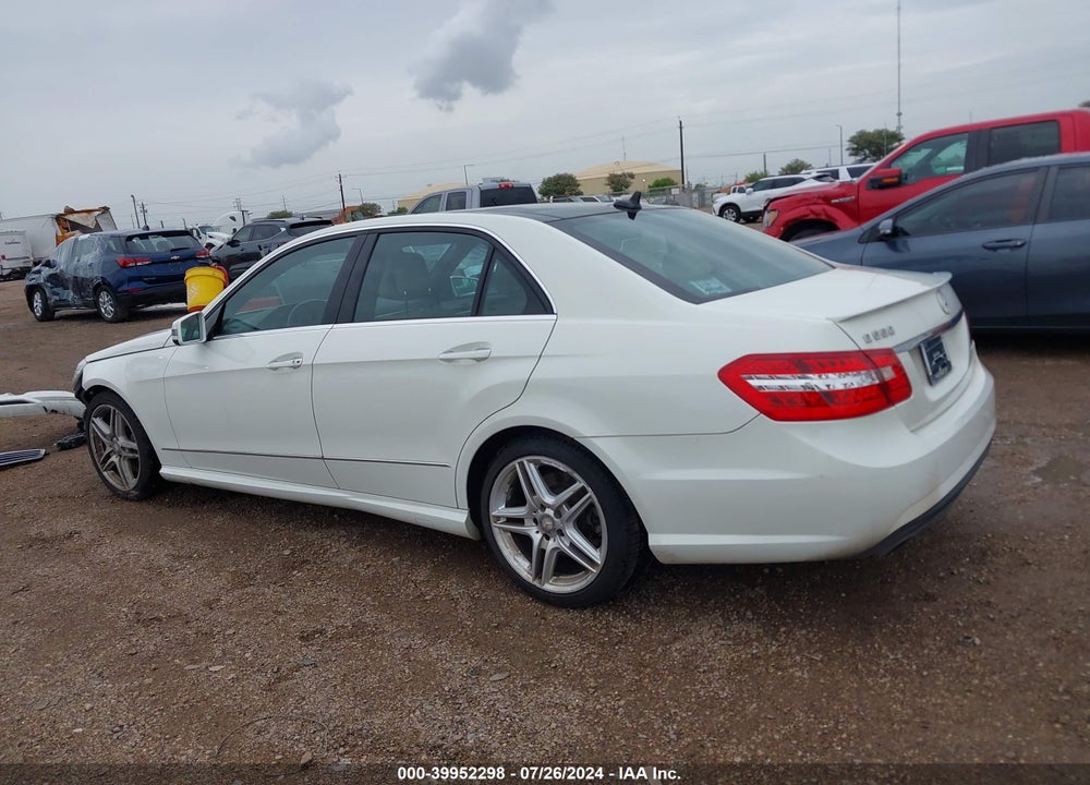 2011 MERCEDES-BENZ E 550 VIN: WDDHF7CB7BA497638