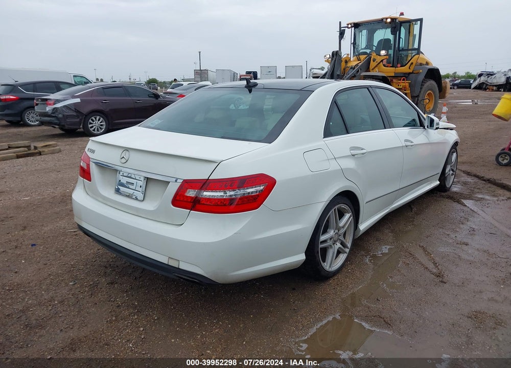 2011 MERCEDES-BENZ E 550 VIN: WDDHF7CB7BA497638