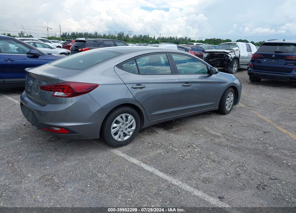 2019 HYUNDAI ELANTRA SE VIN: 5NPD74LFXKH415529