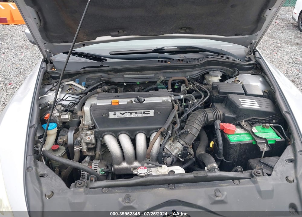 2004 HONDA ACCORD 2.4 EX VIN: 1HGCM56624A095284