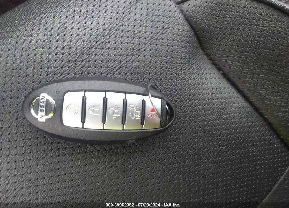 2020 NISSAN ROGUE SL INTELLIGENT AWD VIN: 5N1AT2MVXLC724905