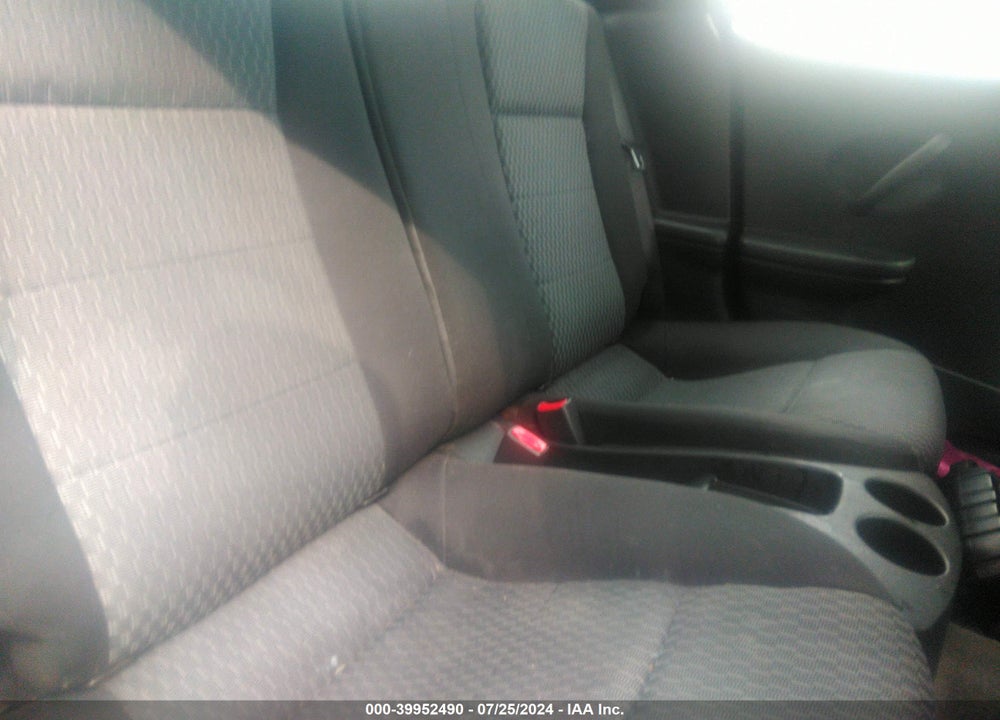 2007 SATURN ION 2 VIN: 1G8AN15F47Z121865