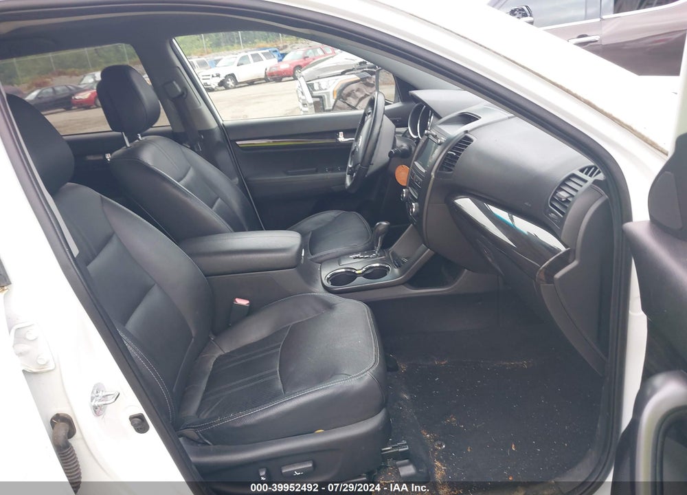 2012 KIA SORENTO EX V6 VIN: 5XYKUDA29CG266331
