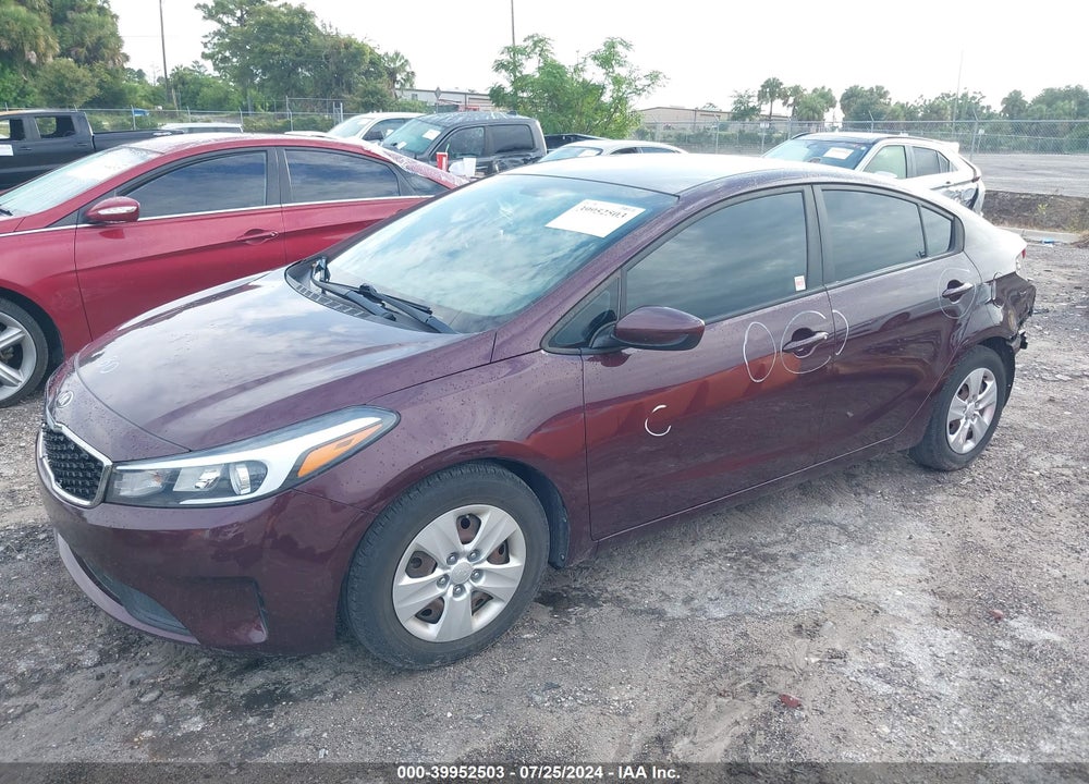2018 KIA FORTE LX VIN: 3KPFK4A75JE258515