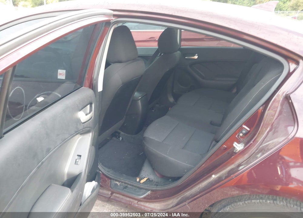 2018 KIA FORTE LX VIN: 3KPFK4A75JE258515