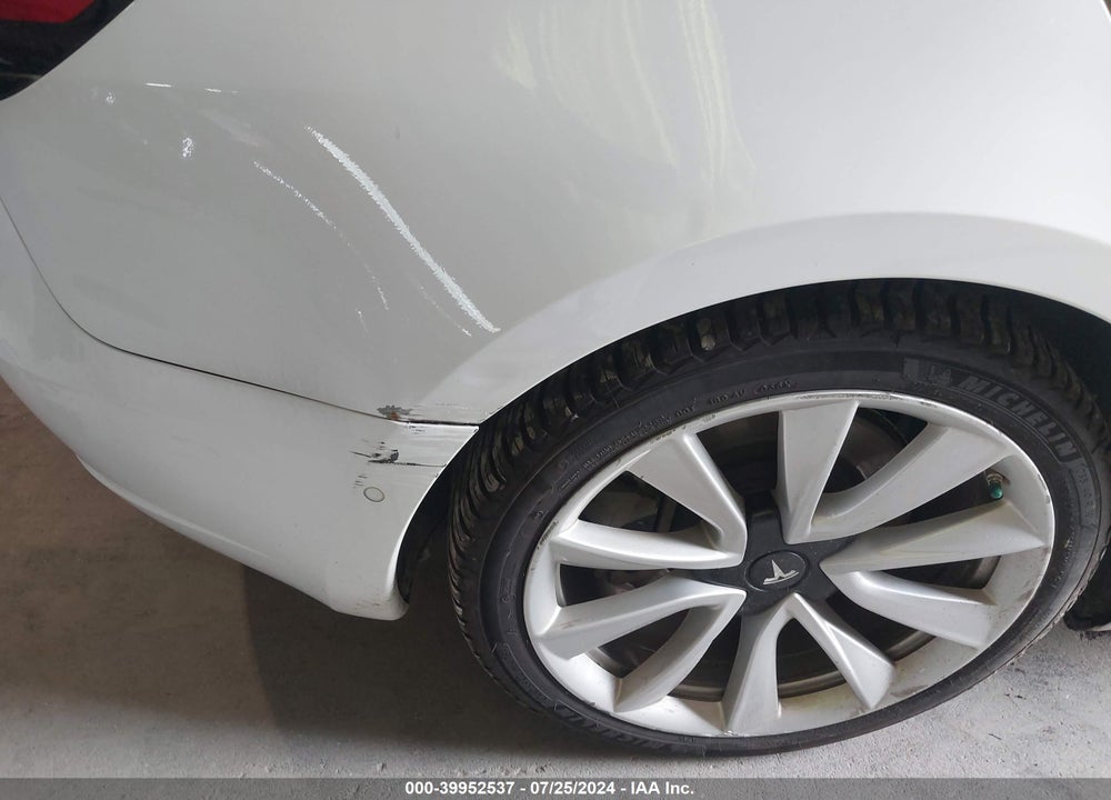 2019 TESLA MODEL 3 LONG RANGE/PERFORMANCE VIN: 5YJ3E1EB9KF390177