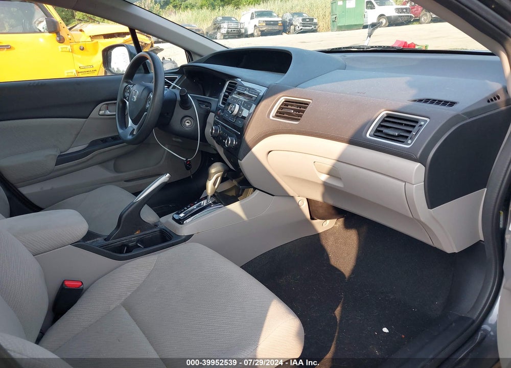 2013 HONDA CIVIC LX VIN: 19XFB2F58DE245290