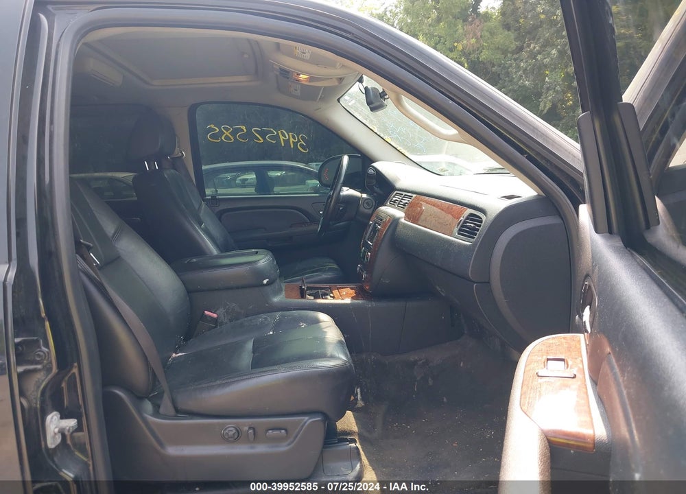 2008 CHEVROLET TAHOE LTZ VIN: 1GNFK13058J115955