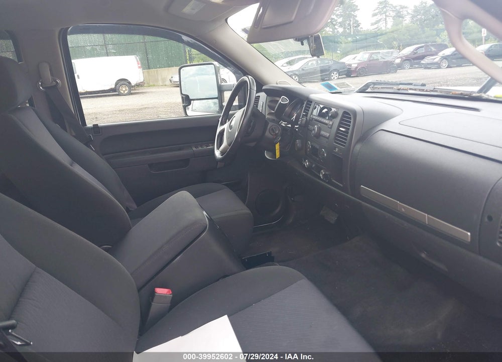 2011 CHEVROLET SILVERADO 1500 HYBRID 1HY VIN: 3GCUKUEJ3BG133001