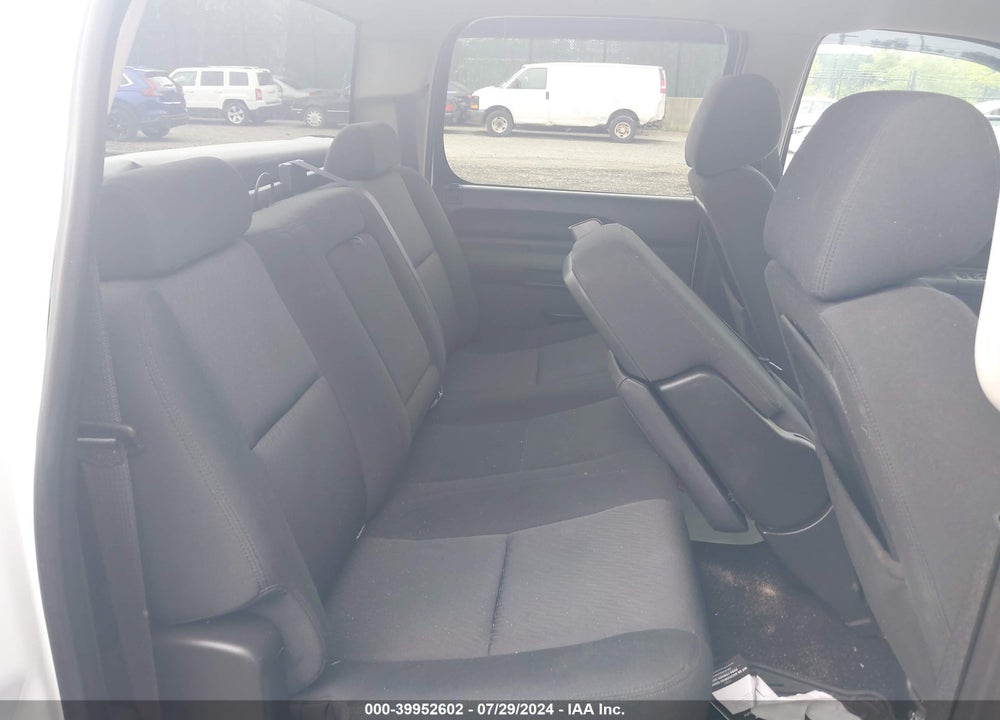 2011 CHEVROLET SILVERADO 1500 HYBRID 1HY VIN: 3GCUKUEJ3BG133001