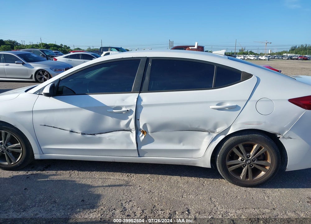 2018 HYUNDAI ELANTRA SEL VIN: 5NPD84LF9JH234806
