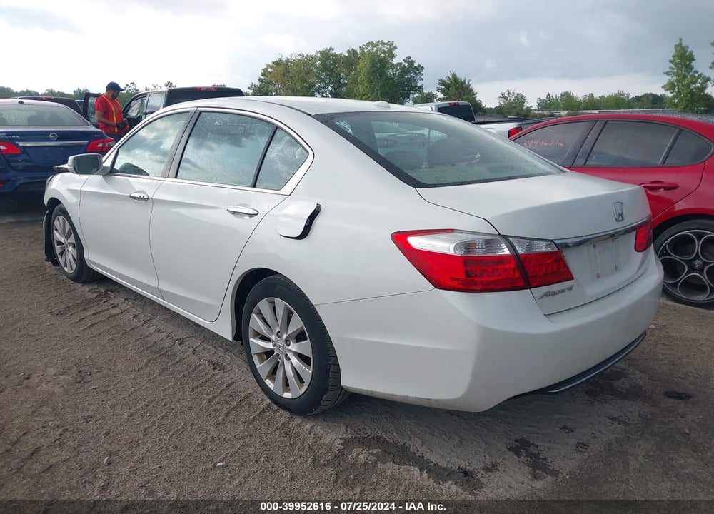 2015 HONDA ACCORD EX-L VIN: 1HGCR2F85FA062803