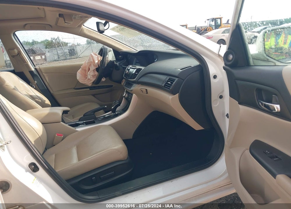 2015 HONDA ACCORD EX-L VIN: 1HGCR2F85FA062803