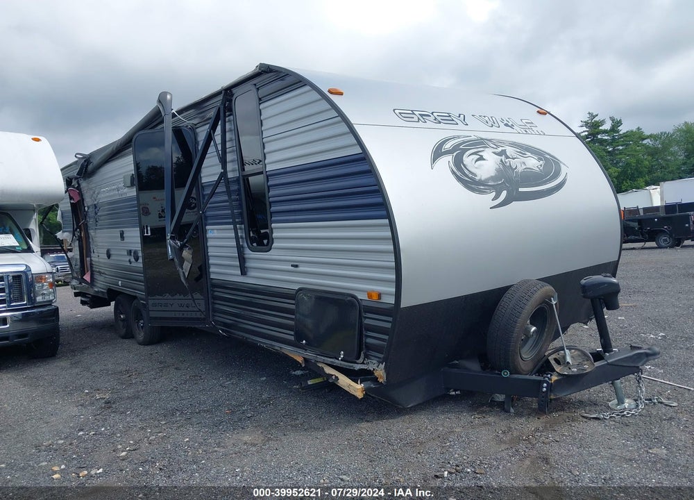 2022 FEATHERLITE CHEROKEE VIN: 4X4TCKB21NK082910