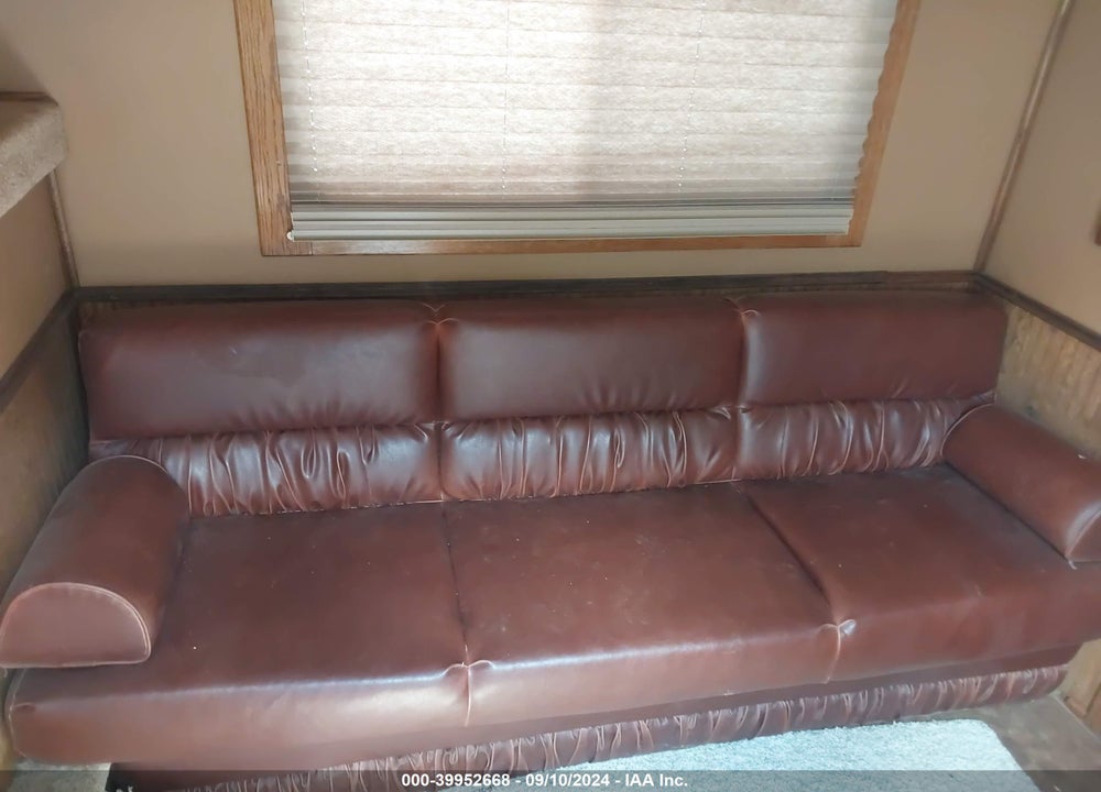 2006 PLATINUM HORSE TRAILER VIN: 5HMXG242361002787