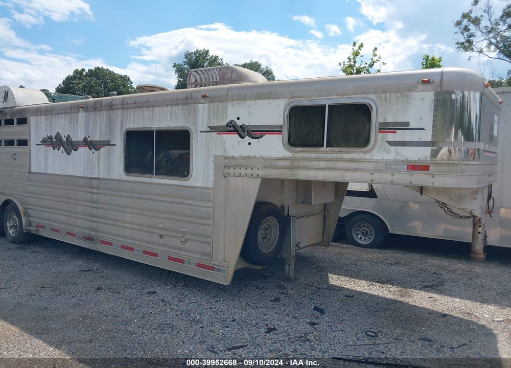 2006 PLATINUM HORSE TRAILER VIN: 5HMXG242361002787