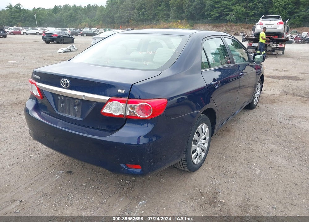 2013 TOYOTA COROLLA LE VIN: 2T1BU4EE8DC925095