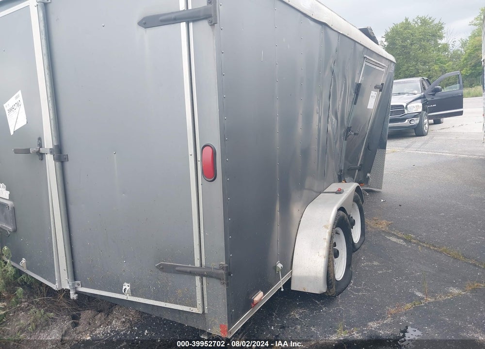 2004 FOREST RIVER CARGO MATE VIN: 5NHTCMT254N043151