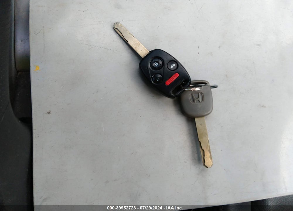 2007 HONDA ACCORD 3.0 EX VIN: 1HGCM66547A077600
