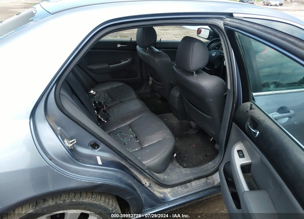 2007 HONDA ACCORD 3.0 EX VIN: 1HGCM66547A077600