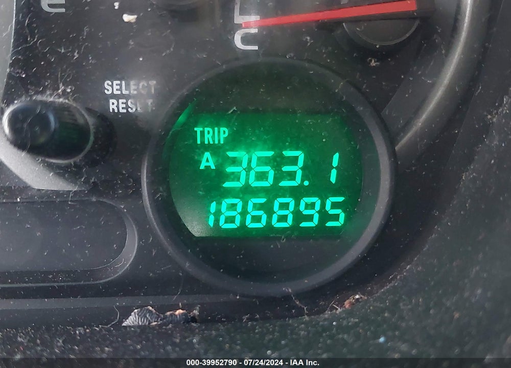 2005 HONDA PILOT EX VIN: 2HKYF184X5H524829
