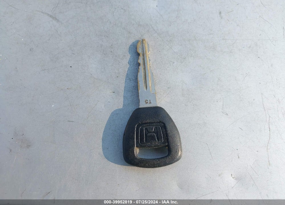 2000 HONDA ACCORD 2.3 SE VIN: 1HGCG5676YA119463