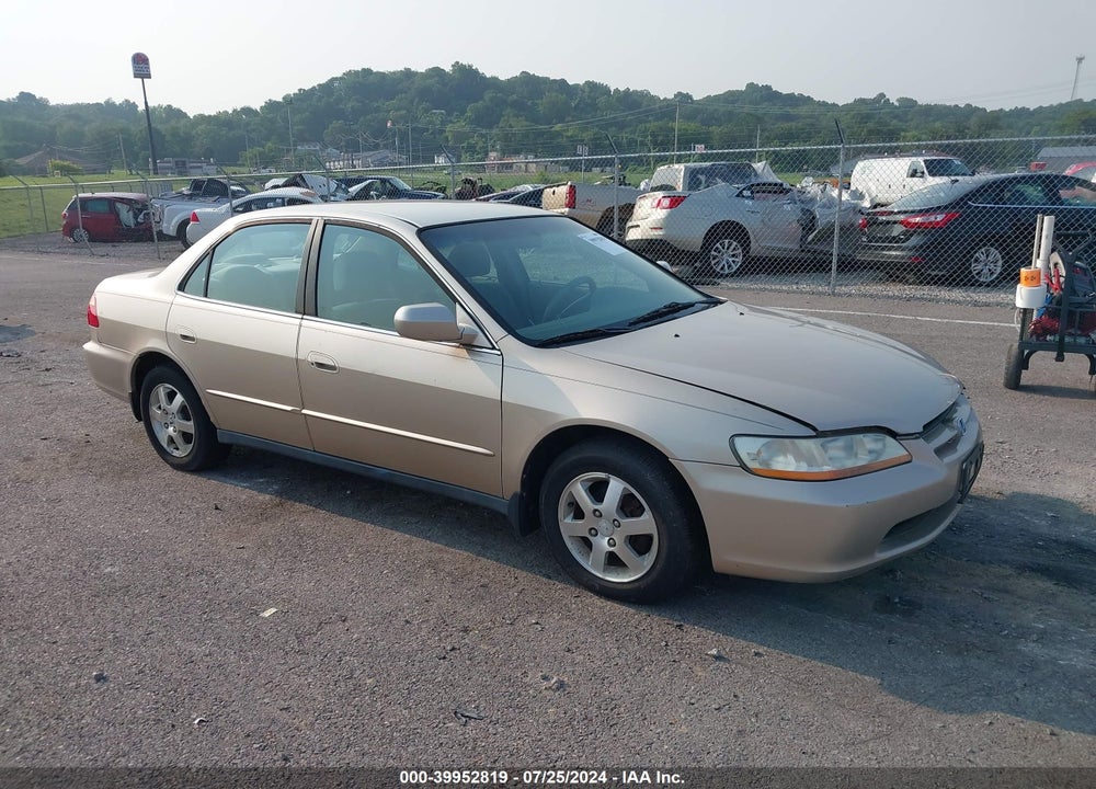 2000 HONDA ACCORD 2.3 SE VIN: 1HGCG5676YA119463
